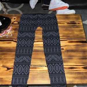 patterned fleece leggings